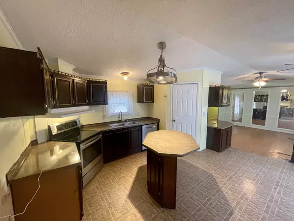 Murfreesboro, TN 37129,8831 Powells Chapel Rd