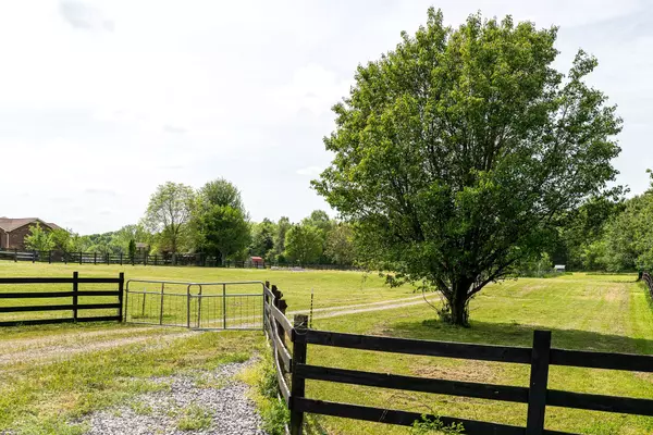 Lebanon, TN 37087,860 Philadelphia Rd