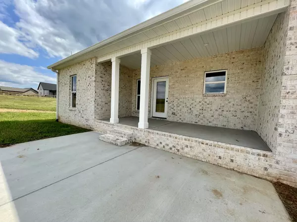 Orlinda, TN 37141,29682 Highway 49 #E