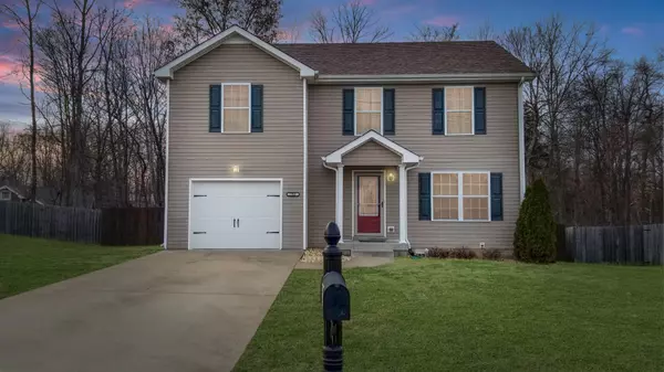 552 Magnolia Dr, Clarksville, TN 37042