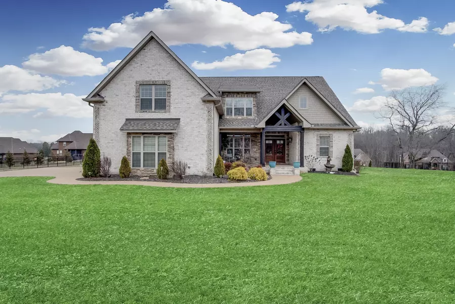 404 Firethorn Trl, Lebanon, TN 37087