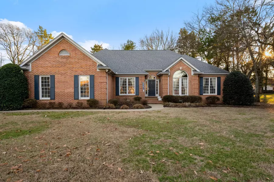 507 Round Table Court, Murfreesboro, TN 37129