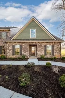 5630 Maples Retreat Dr, Murfreesboro, TN 37127
