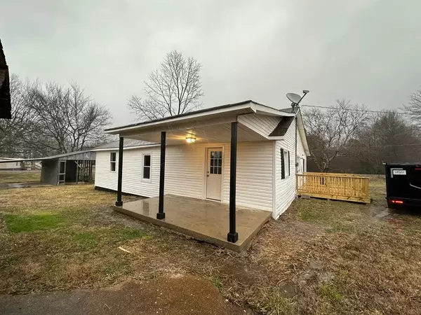 Hohenwald, TN 38462,204 Garrison Rd