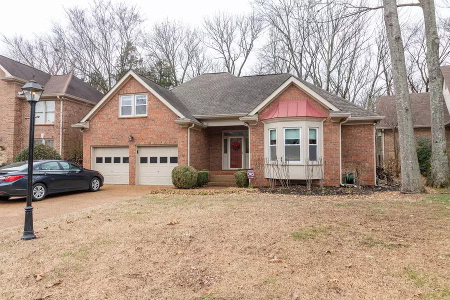 5525 Regatta Blvd, Hermitage, TN 37076