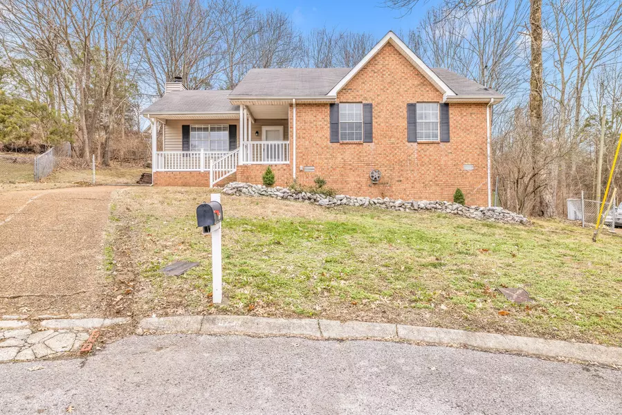 820 Bayswater Pl, Antioch, TN 37013