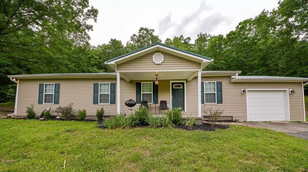 1009 White Oak Road, Cleveland, TN 37312