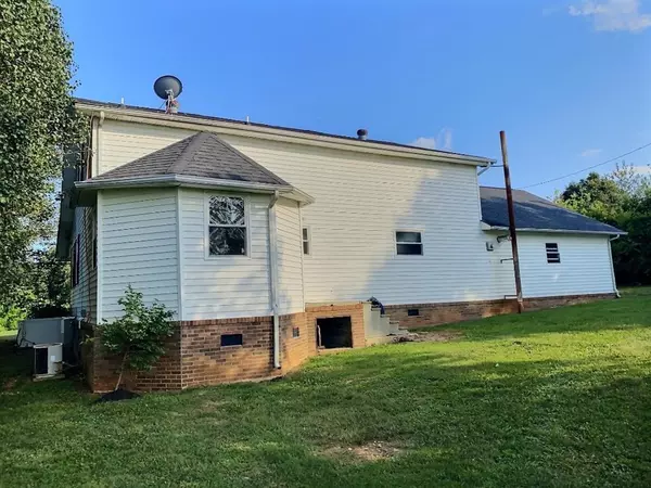 Englewood, TN 37329,947 County Road 550