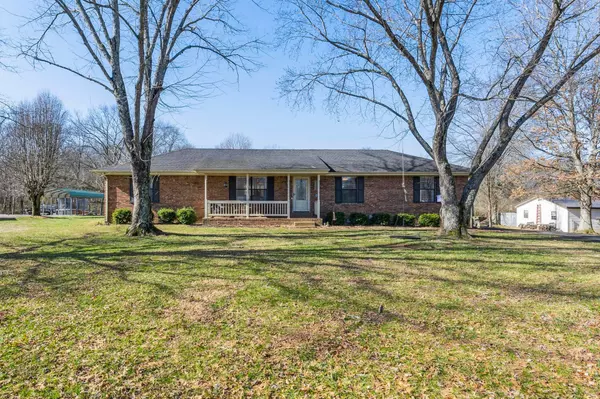 121 Oakland Dr, Gallatin, TN 37066