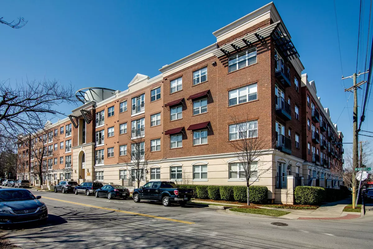 Nashville, TN 37212,3000 Vanderbilt Place #417