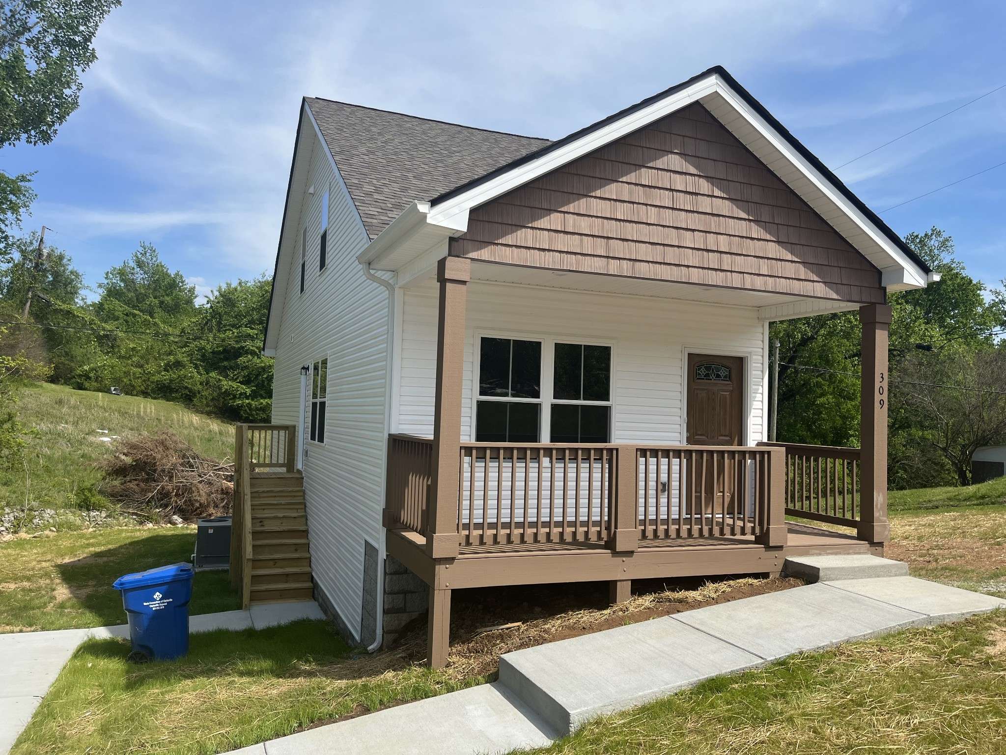 309 Cedar Ct,  Clarksville,  TN 37042