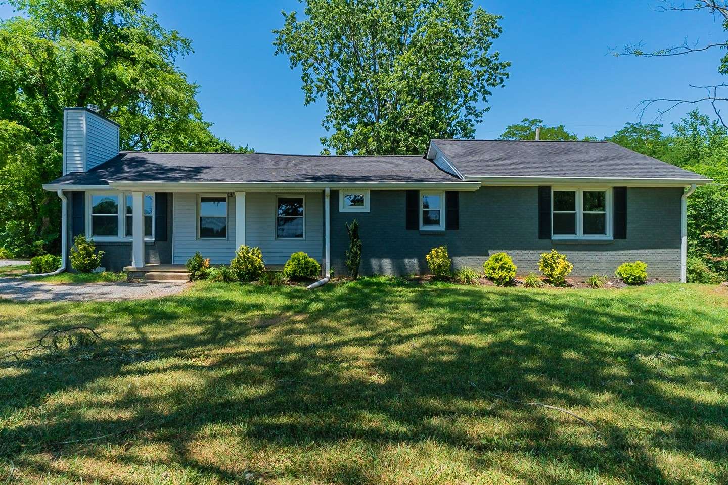 310 Tom Link Rd, Cottontown, TN 37048