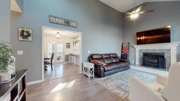 Kingston Springs, TN 37082,1036 Cross Country Dr