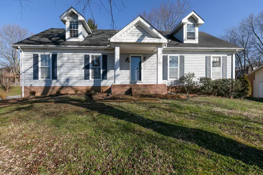 1105 Hickory Ridge Dr, Franklin, TN 37064