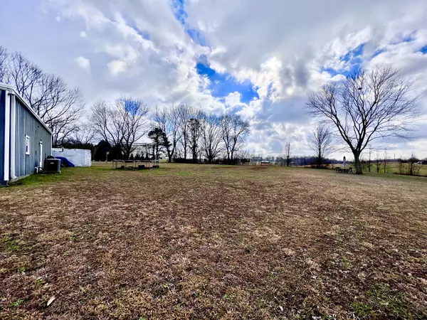 Leoma, TN 38468,9 Ford Rd