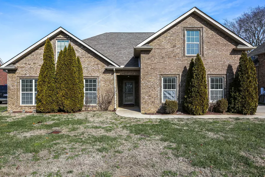 3610 Genoa Dr, Murfreesboro, TN 37128