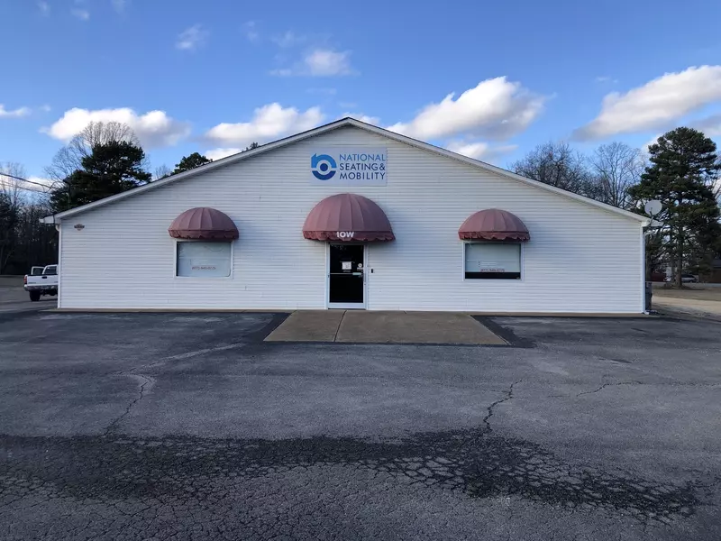 701 E Main St, Hohenwald, TN 38462