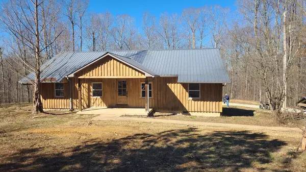 Hohenwald, TN 38462,405 Napier Lake Rd