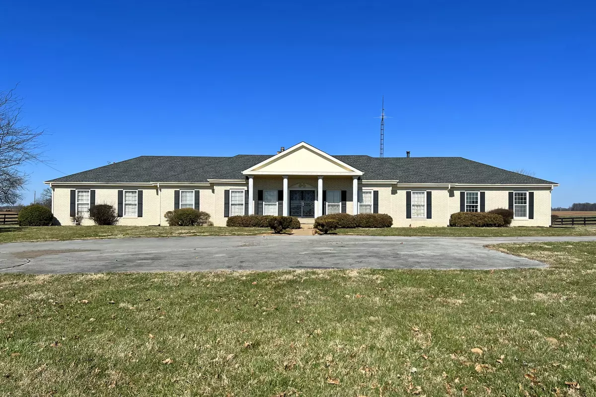 Franklin, KY 42134,5818 Russellville Rd