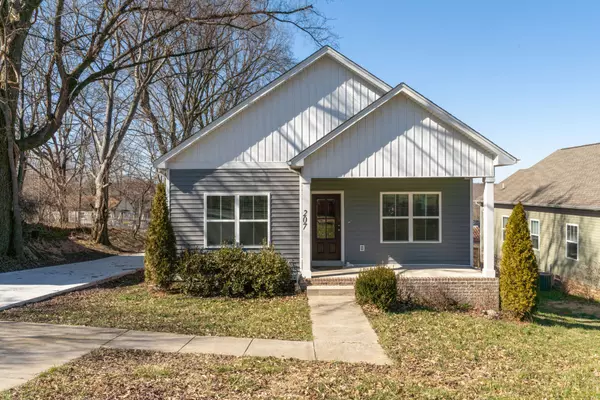 207 Walnut St, Springfield, TN 37172