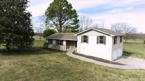 23 Greenwood Dr, Lebanon, TN 37090