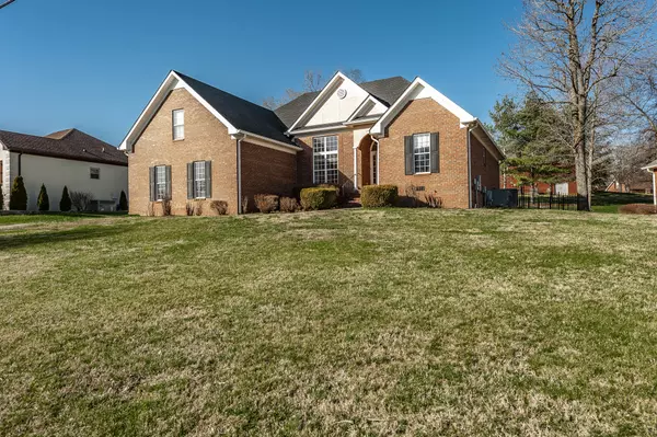 1160 Callaway Dr, Gallatin, TN 37066