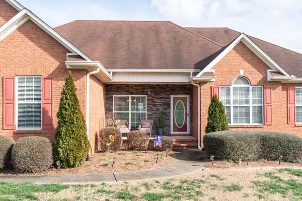 Columbia, TN 38401,3016 Viewpointe Way