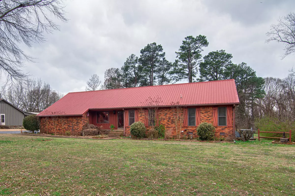 Bells, TN 38006,61 Colonial Point Dr