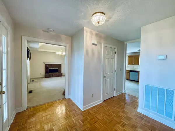 Hendersonville, TN 37075,1022 Newmans Trl