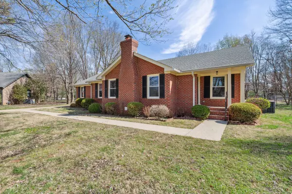 Murfreesboro, TN 37129,628 Foxfire Ct