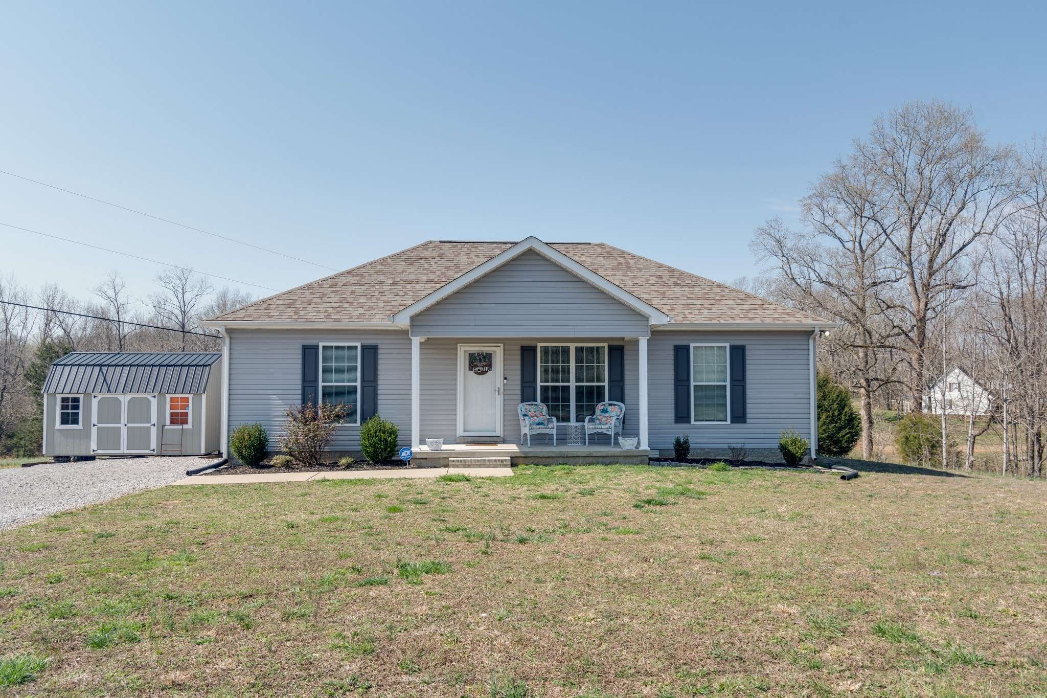 33 Annette Ln, Leoma, TN 38468
