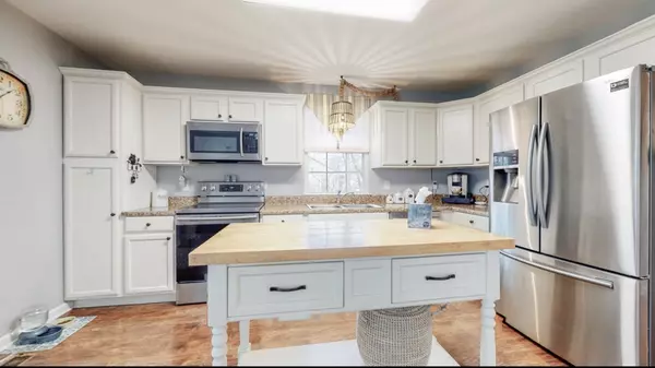 901 Hickory Ridge Rd, Lebanon, TN 37087