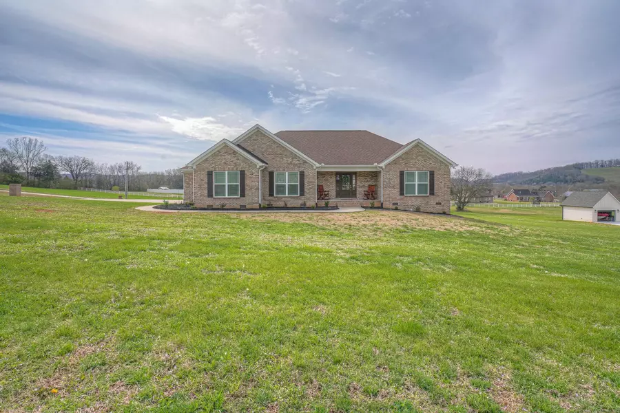 253 Barton Dr, Normandy, TN 37360