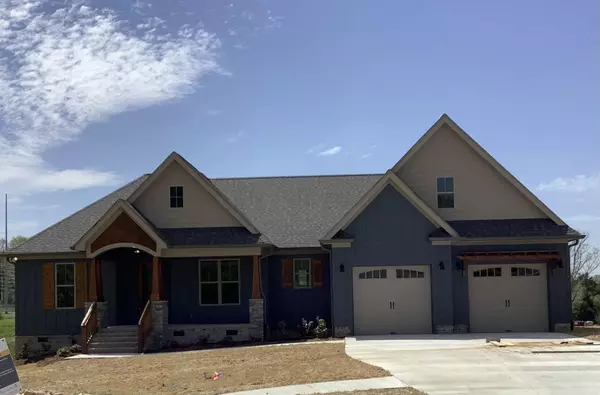 Harrison, TN 37341,8722 Woodbury Acre Court #28