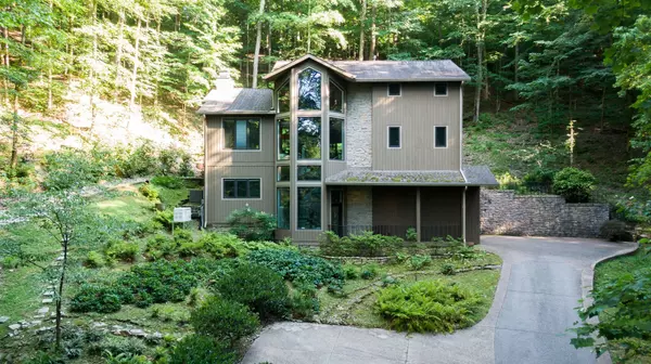 201 Rolling Fork Ct, Nashville, TN 37205