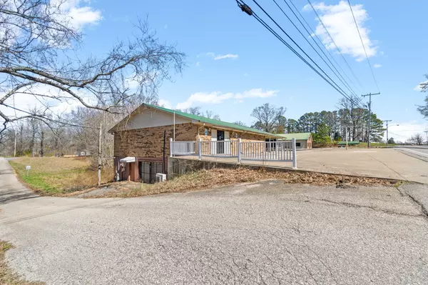 Dover, TN 37058,1225 Spring Street