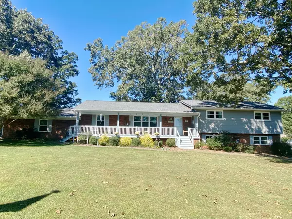 7514 Sutton Road, Ooltewah, TN 37363