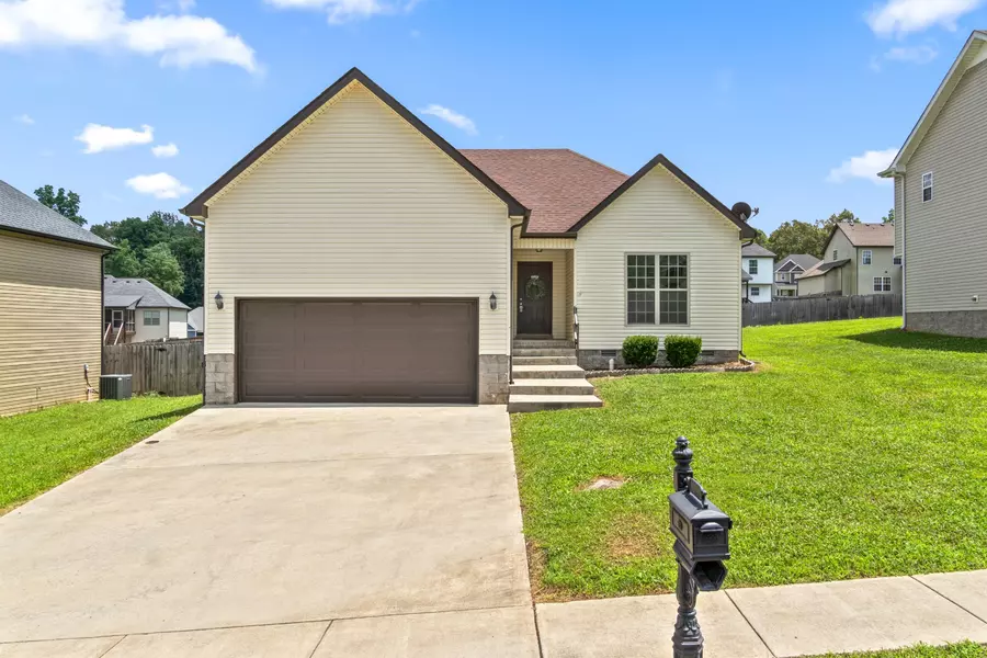 1277 Morstead Dr, Clarksville, TN 37042