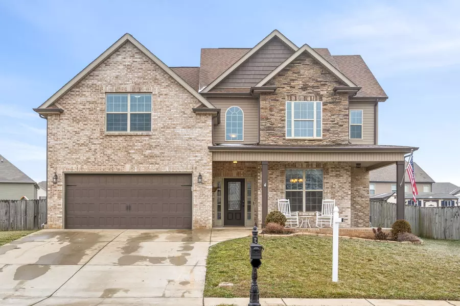 1057 Thrasher Dr, Clarksville, TN 37040