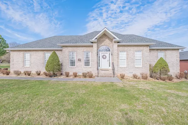 101 Hunters Pt, Tullahoma, TN 37388