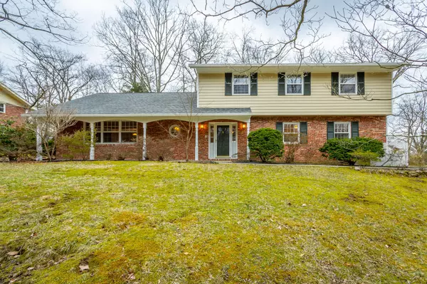 1058 Whippoorwill Drive, Signal Mountain, TN 37377