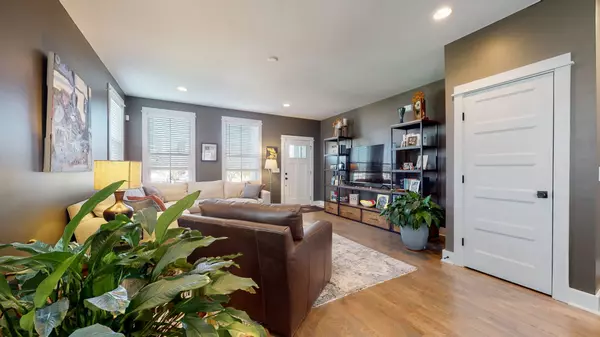 Nashville, TN 37208,1029B Monroe St