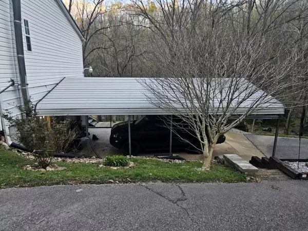 Buffalo Valley, TN 38548,1100 Happy Valley Rd