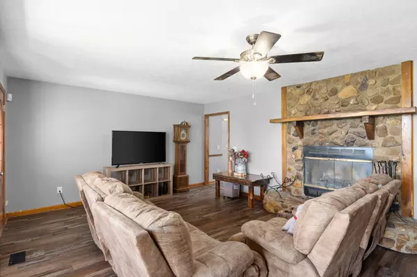 Woodlawn, TN 37191,2467 Outlaw Rd