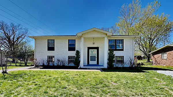 322 Mockingbird Ln, Dickson, TN 37055