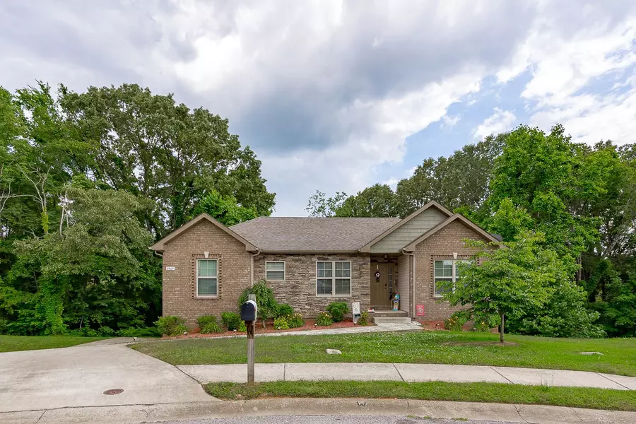 2865 Kettle Ct, Clarksville, TN 37043