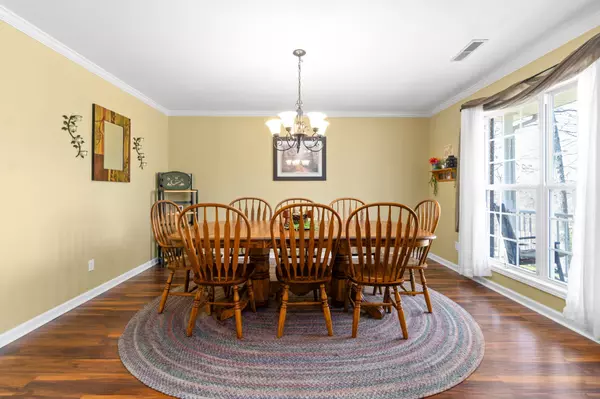 Woodlawn, TN 37191,3869 Lake Rd