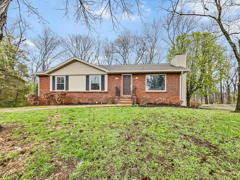 709 Dutchmans Ct, Hermitage, TN 37076