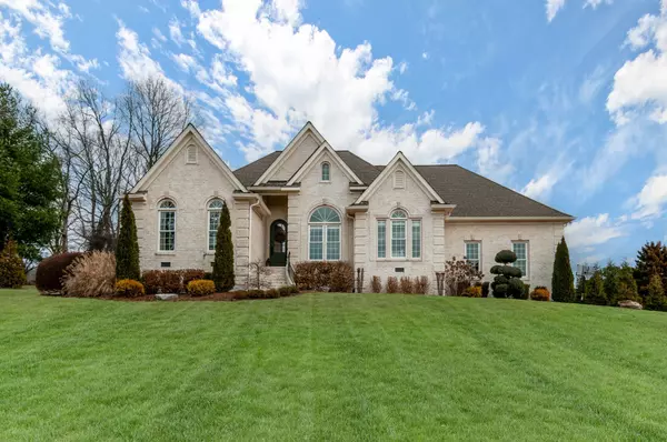 4422 Savage Pointe Dr, Franklin, TN 37064