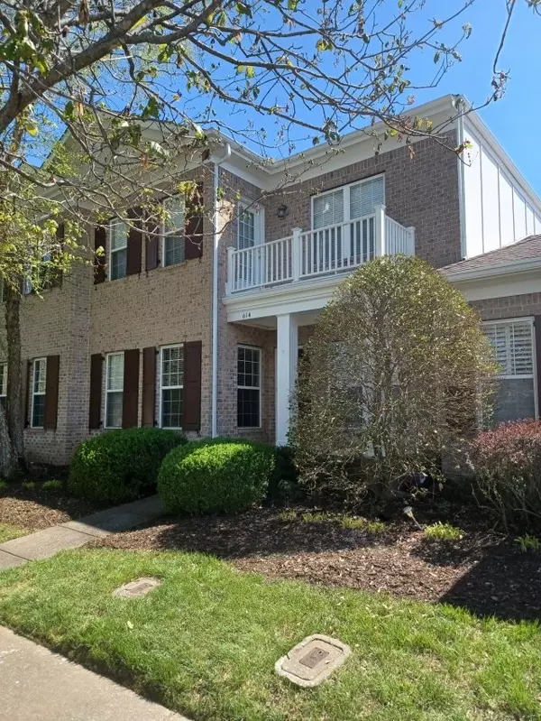 614 Springlake Dr, Franklin, TN 37064